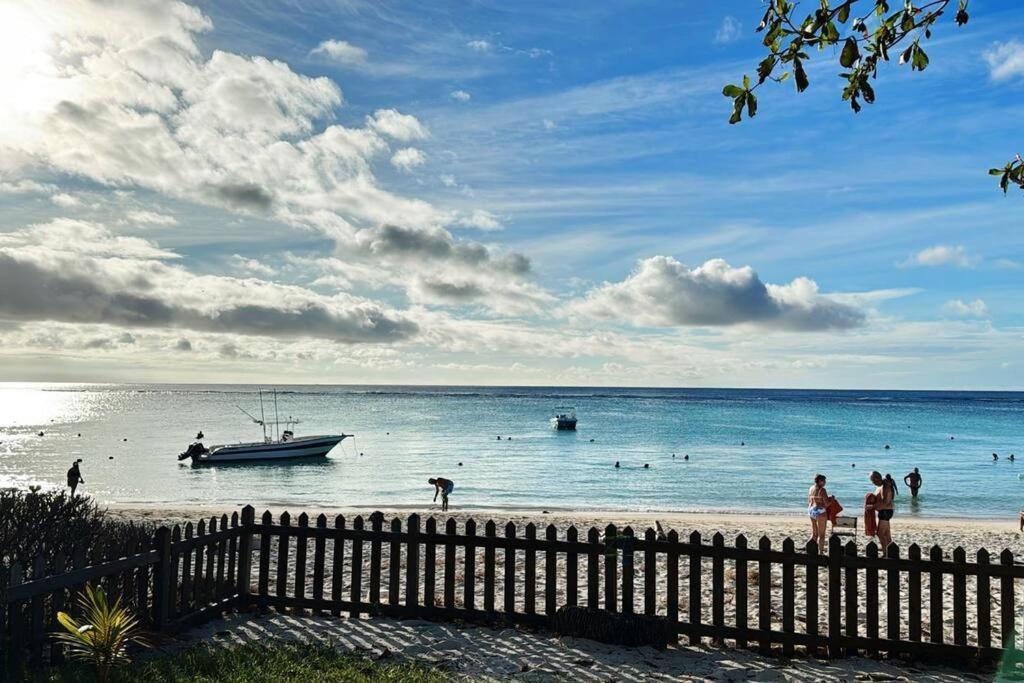 Villa Piedanlo Beach House Trou Aux Biches Exterior photo